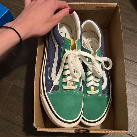 Vans Old Skool Sneakers - Picture 3 of 4